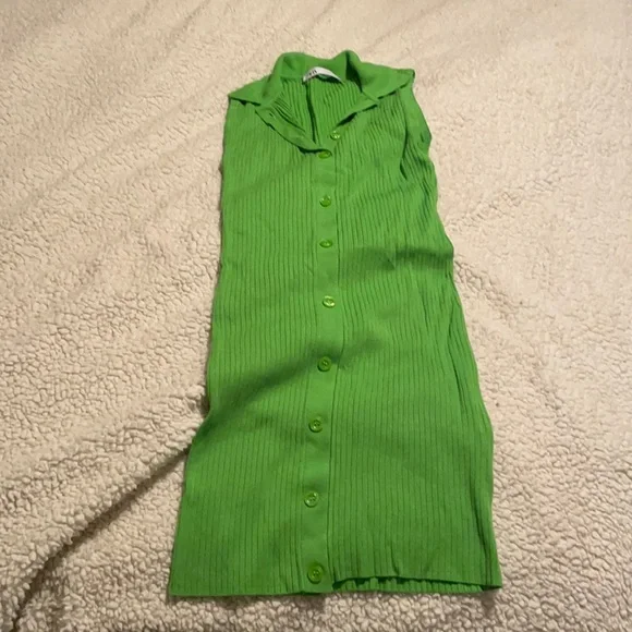 green emerald velvet dress Zara Green Sleeveless Ribbed Knit Turtleneck Ruffle Fit & Flare Mini Dress  Sz S main image 1